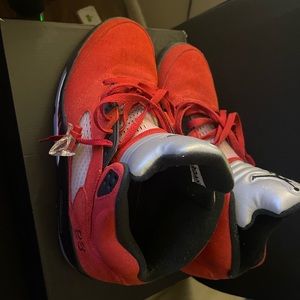 Jordan 5 Raging Bull